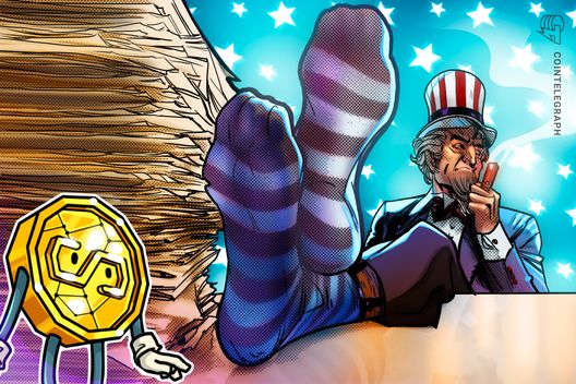 Putin adviser claims US using stablecoins, gold to devalue its $37T debt